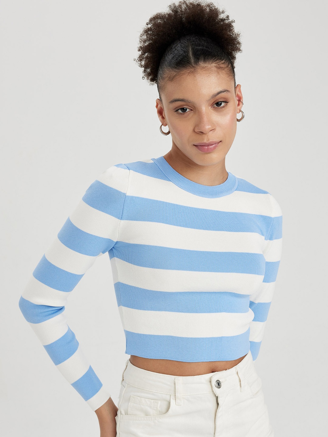 

DeFacto Striped Crop Sweater Vest, White