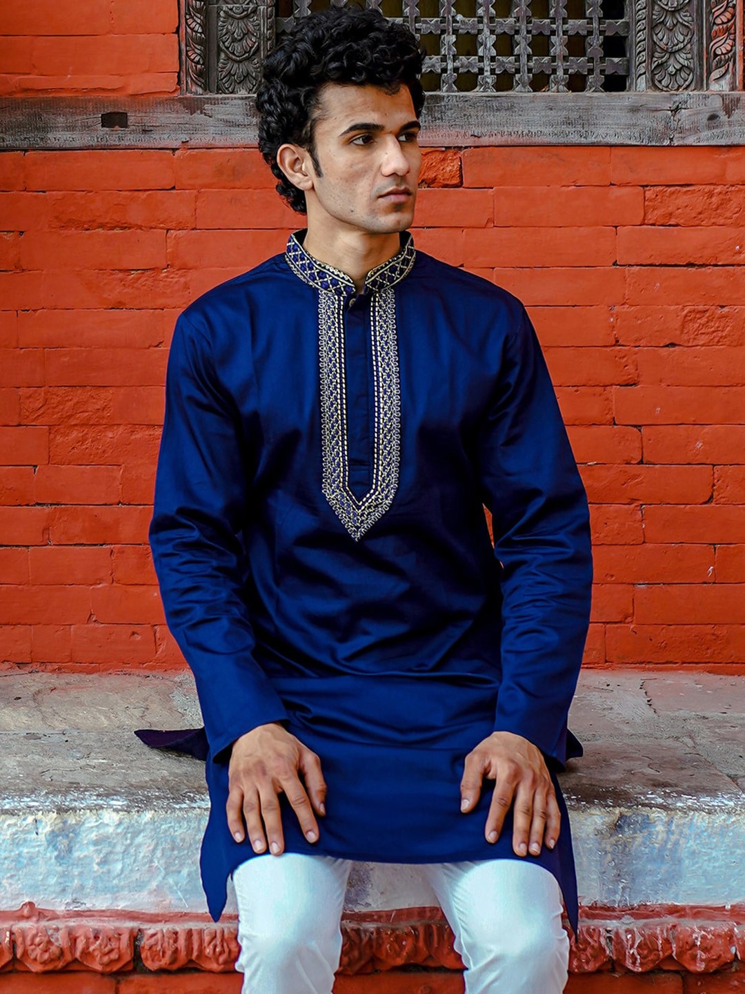 

Be Desi Ethnic Motifs Embroidered Mandarin Collar Pure Cotton Kurta, Blue