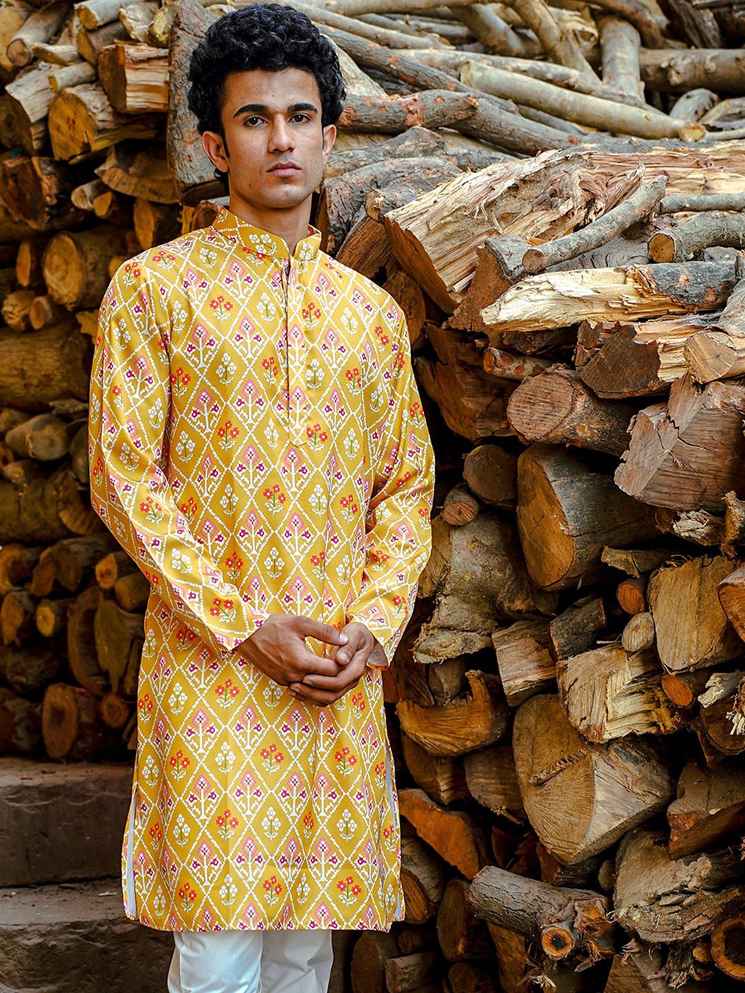 

Be Desi Ethnic Motifs Printed Mandarin Collar Kurta, Yellow
