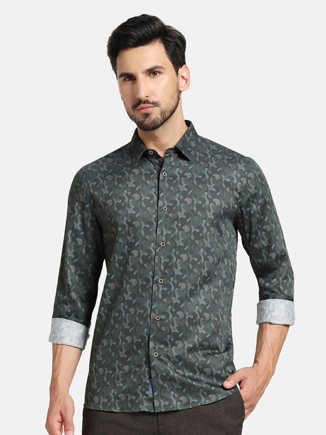 

Blackberrys Abstract Printed Straight Slim Fit Pure Cotton Casual Shirt, Green