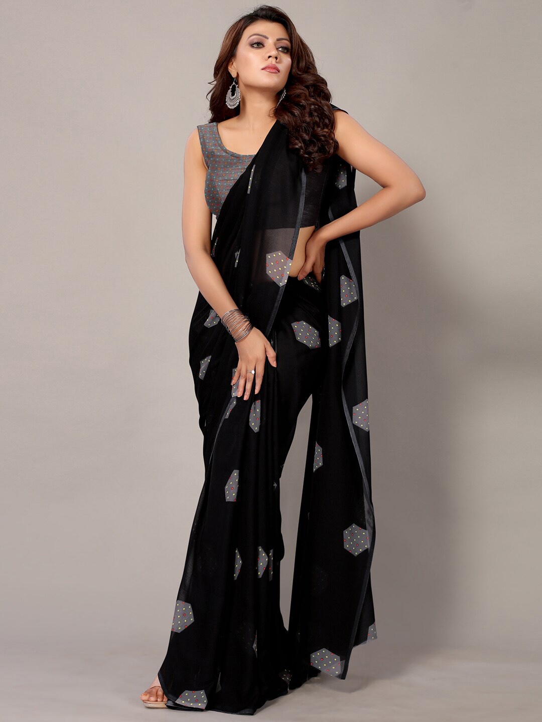

Shaily Geometric Printed Saree, Black