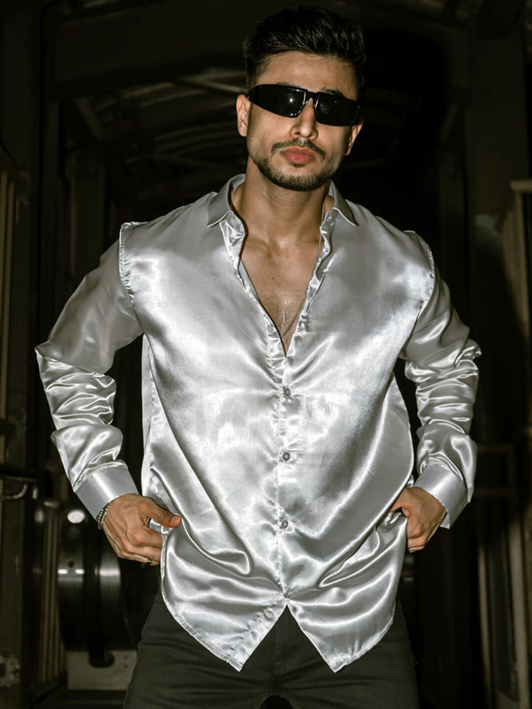 

Powerlook Silver-Toned Satin India Slim Casual Shirt
