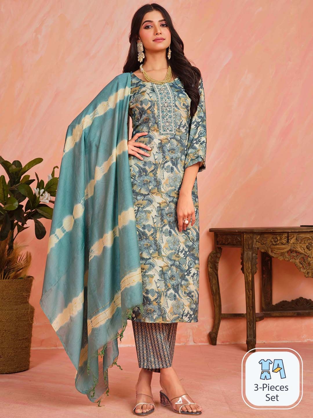 

Ishin Floral Printed Thread Work Kurta with Trousers & Dupatta, Grey