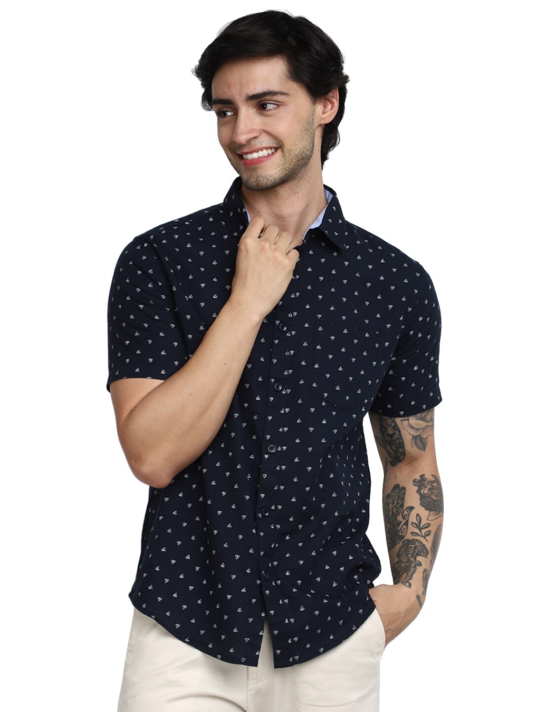 

V-Mart Micro Ditsy Printed Slim Fit Casual Shirt, Navy blue