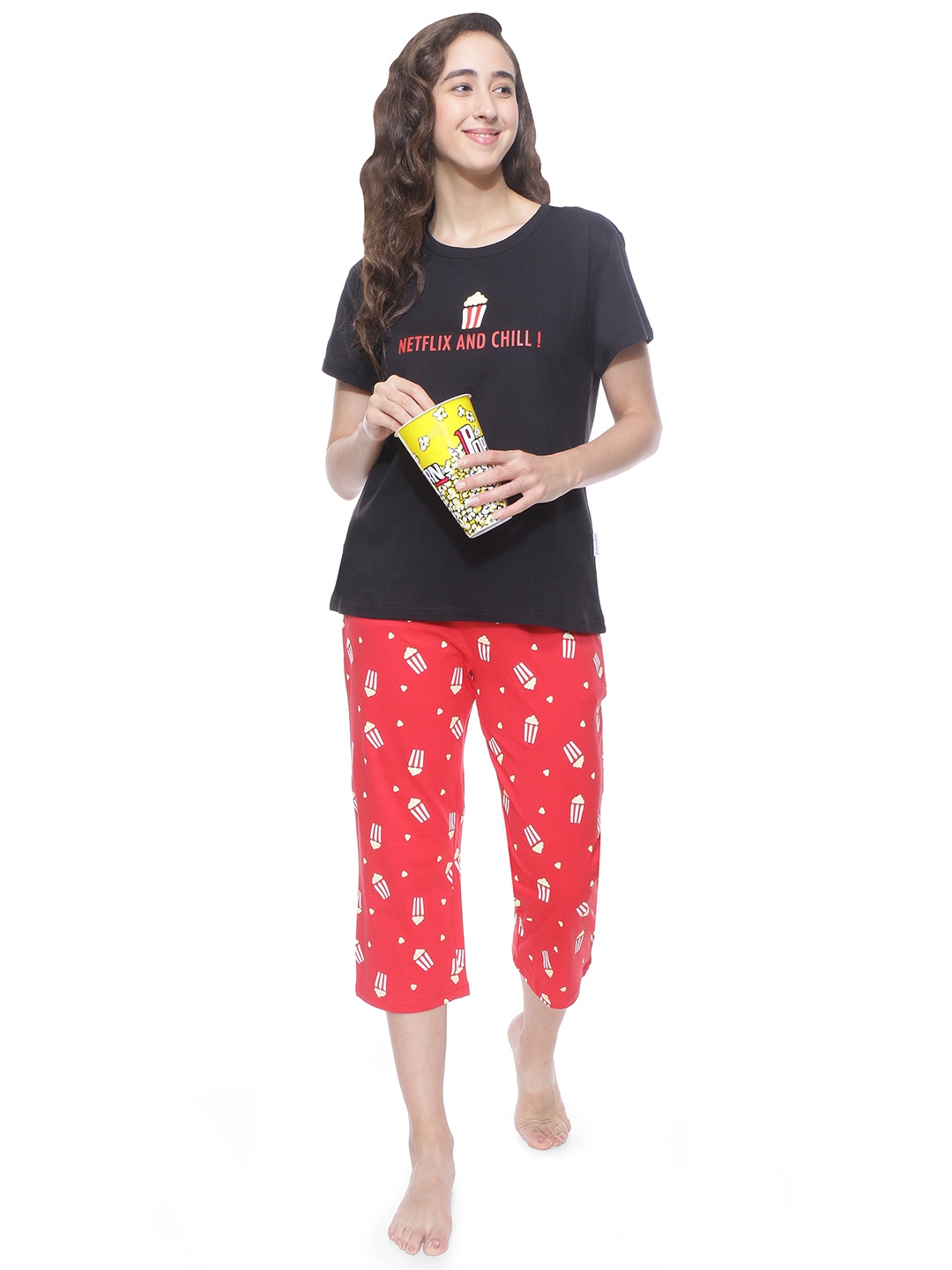

Bedtime story Printed T-Shirt & Capri, Red