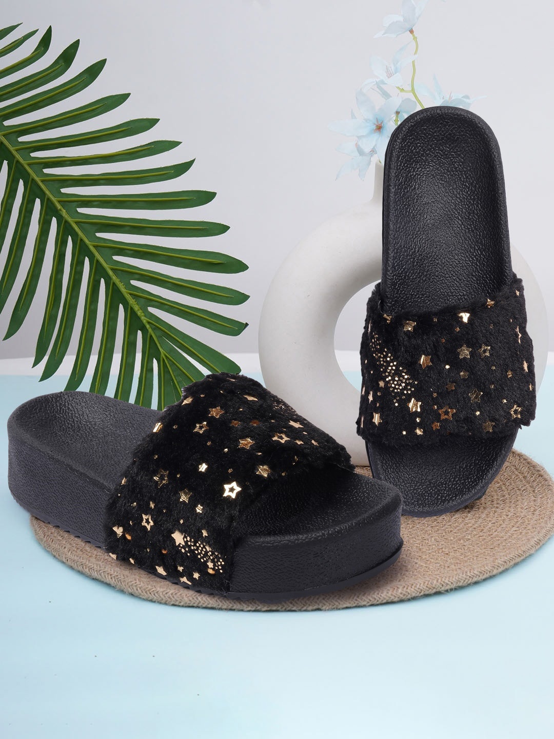 

FEET RUNNER Embellished Open Toe Flats, Black