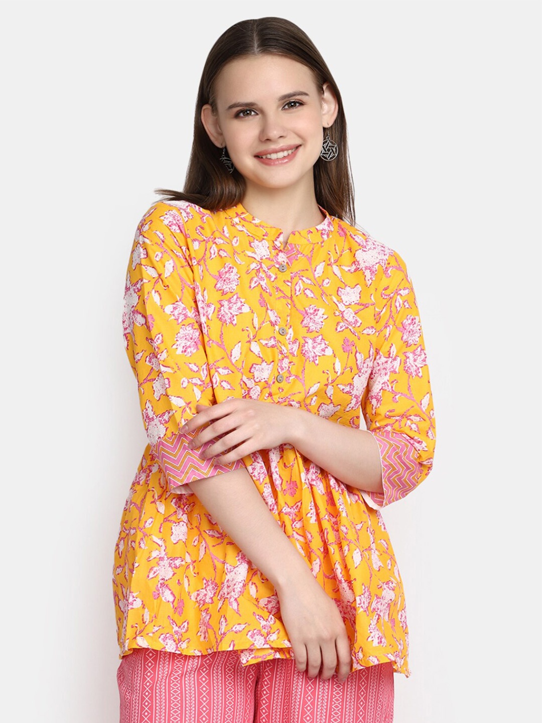 

V-Mart Floral Printed Pure Cotton Kurti, Orange