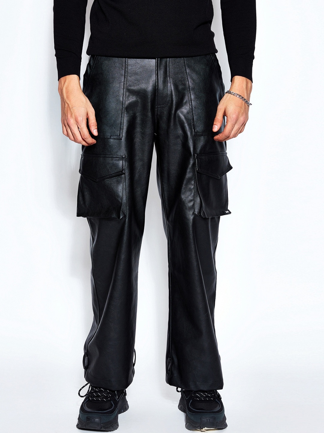 

THE CLOTHING FACTORY Unisex High-Rise Dark Shade Clean Look Jeans, Black