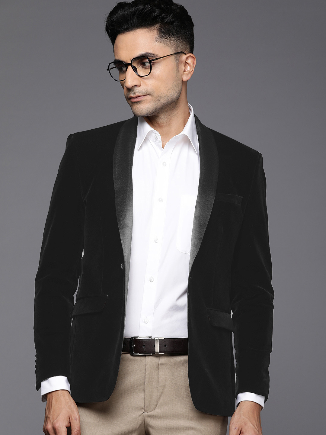 

Louis Philippe Shawl Collar Single-Breasted Velvet Blazer, Black