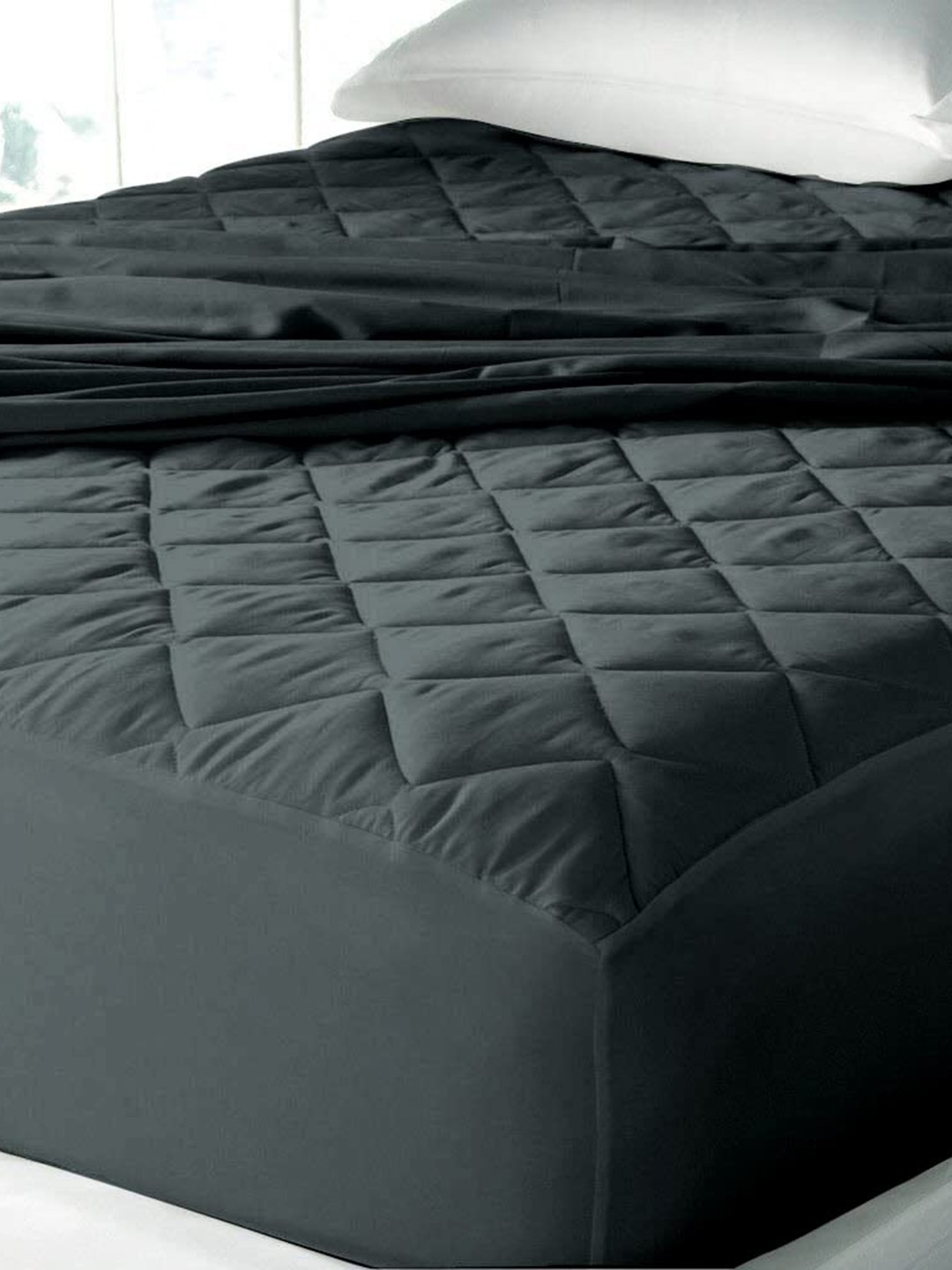 

Adbeni Grey Quilted 300 GSM Cotton Waterproof Mattress Protector