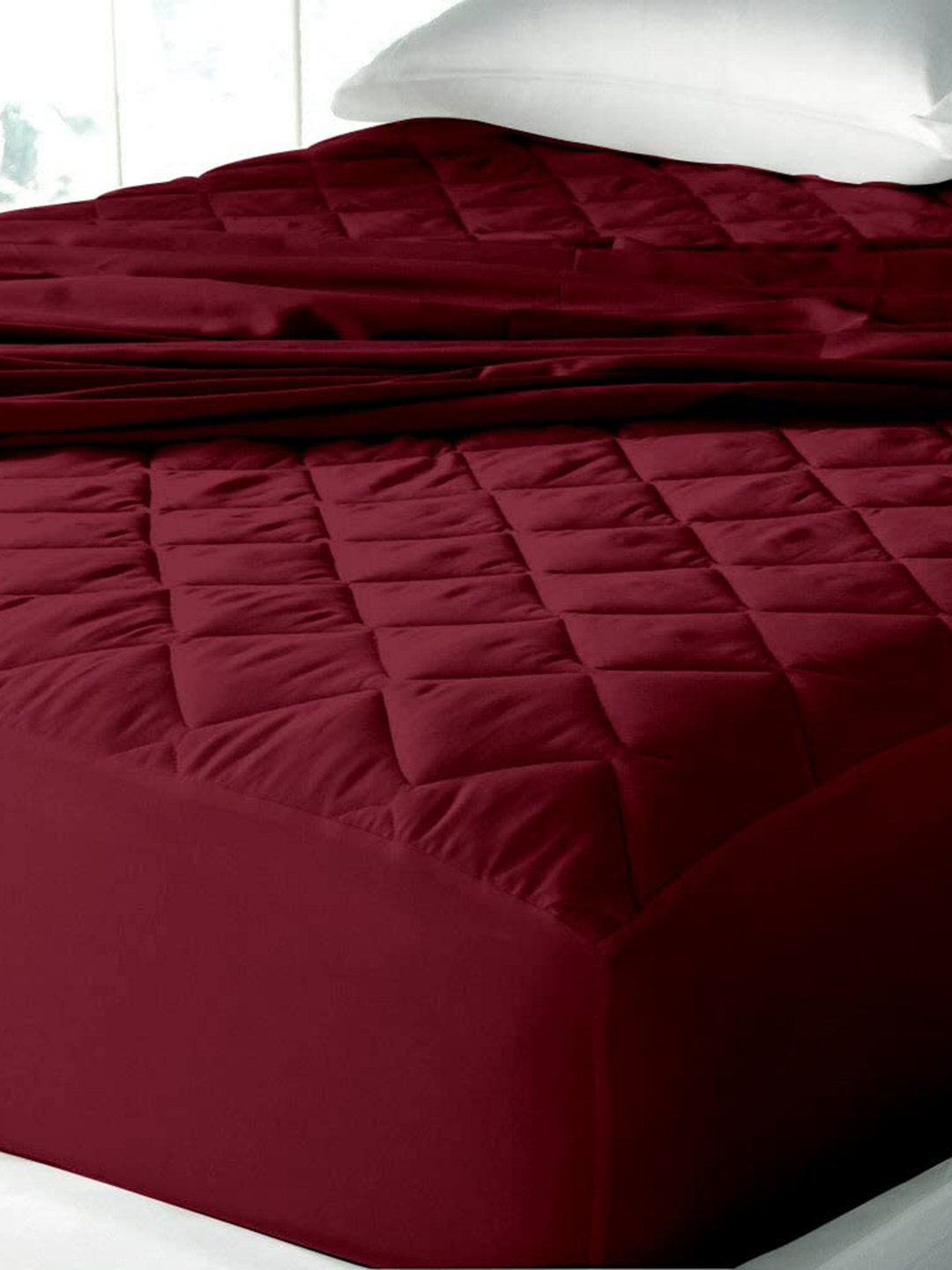 

Adbeni Maroon Quilted 300 GSM Cotton Queen Bed Waterproof Mattress Protector