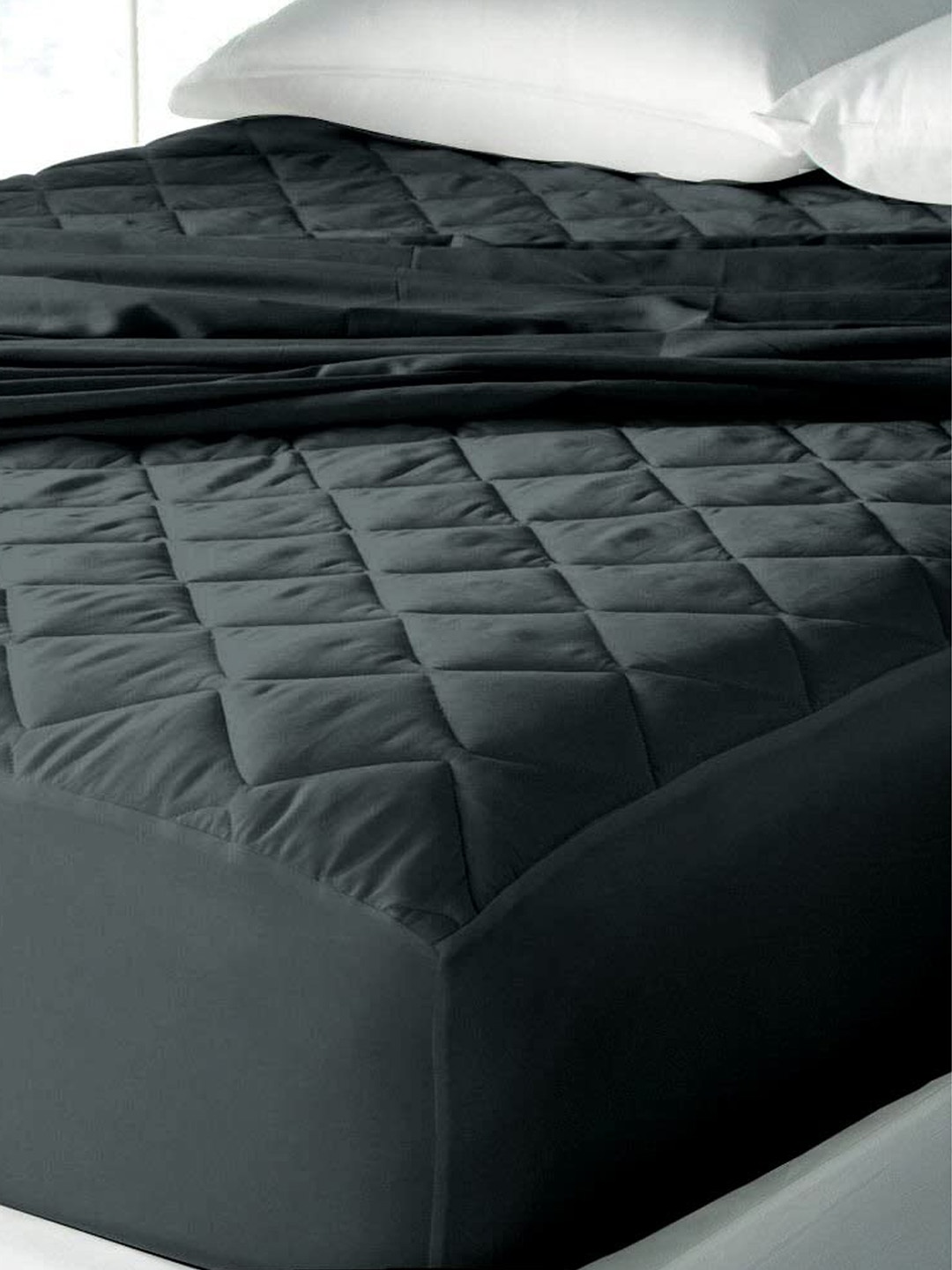 

Adbeni Grey Quilted 300 GSM Cotton Queen Bed Waterproof Mattress Protector