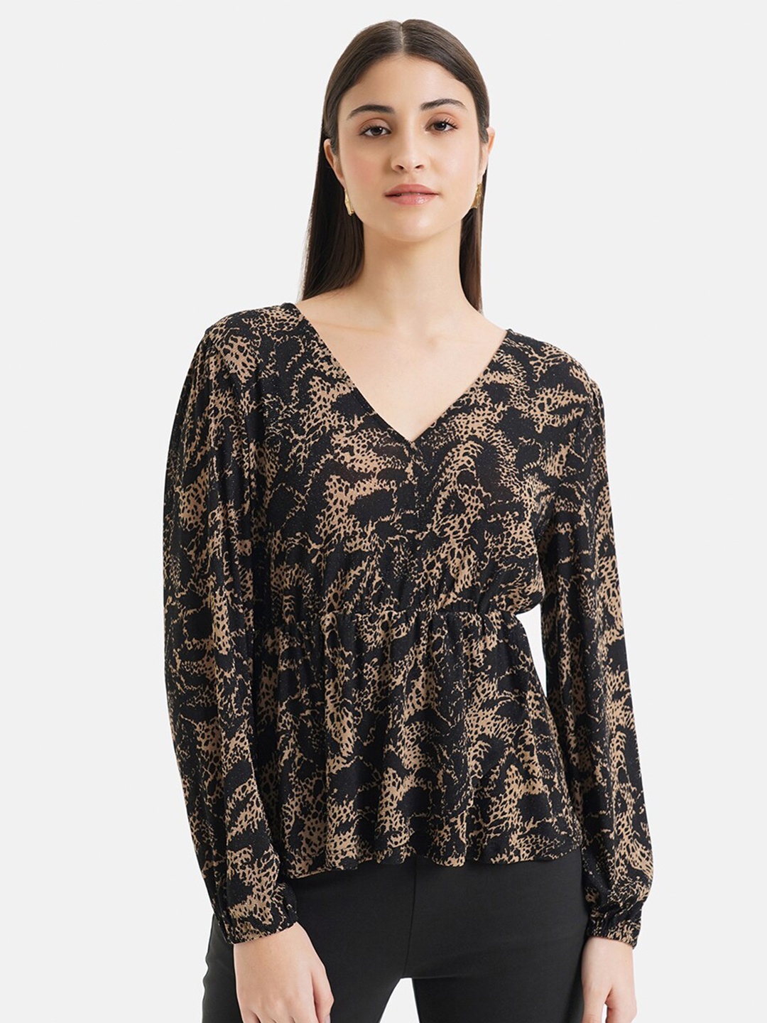 

Kazo Abstract Printed V-neck Top, Black