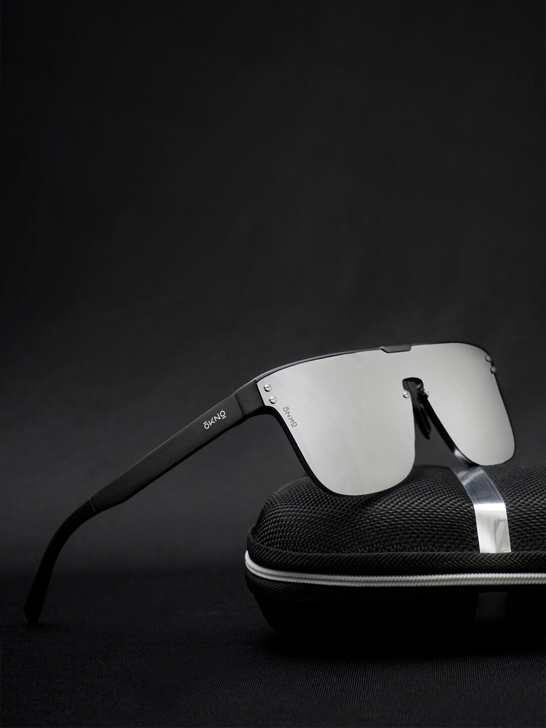 

OKNO Unisex Oversized Sunglasses With Polarised Lens OKCPunisherSC1EL1067, Silver