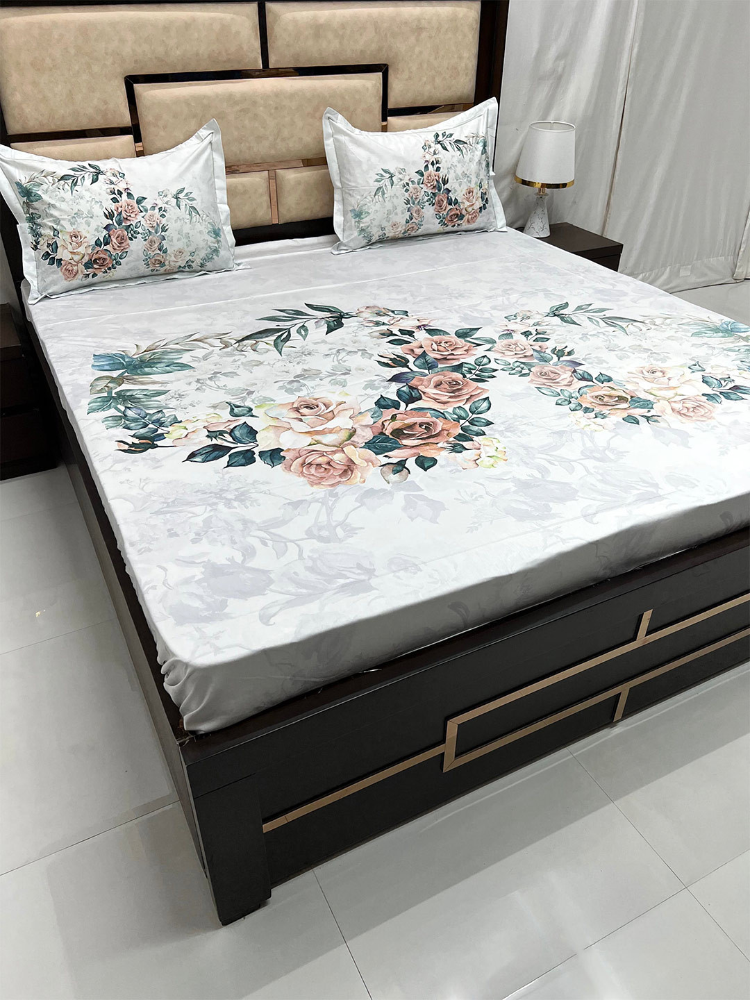 

Pure Decor Majestic Brown Floral 500 TC Pure Cotton King Bedsheet with 2 Pillow Covers