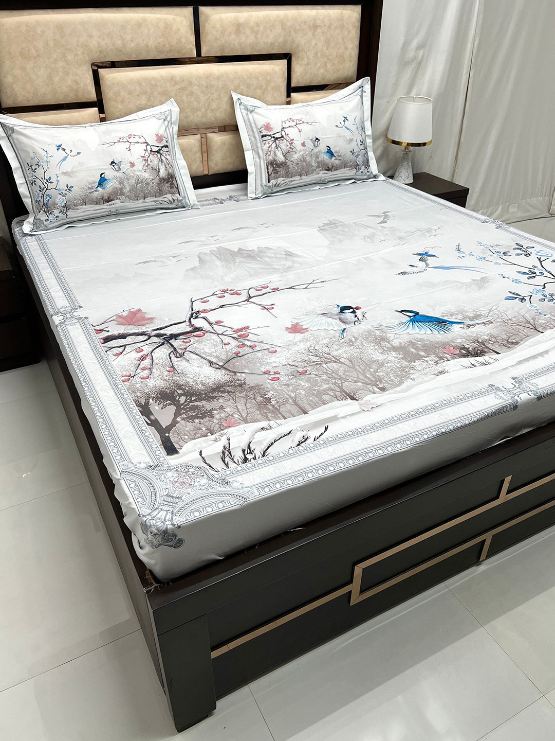 

Pure Decor Majestic Grey & Blue Printed Cotton King Bedsheet with 2 Pillow Covers
