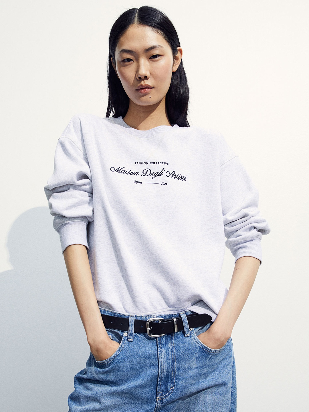 

H&M Printed Sweatshirts, Grey