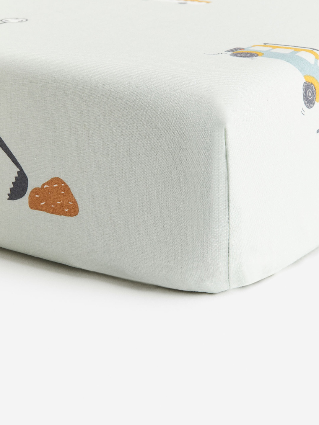 

H&M Green Patterned Cotton Fitted Sheet