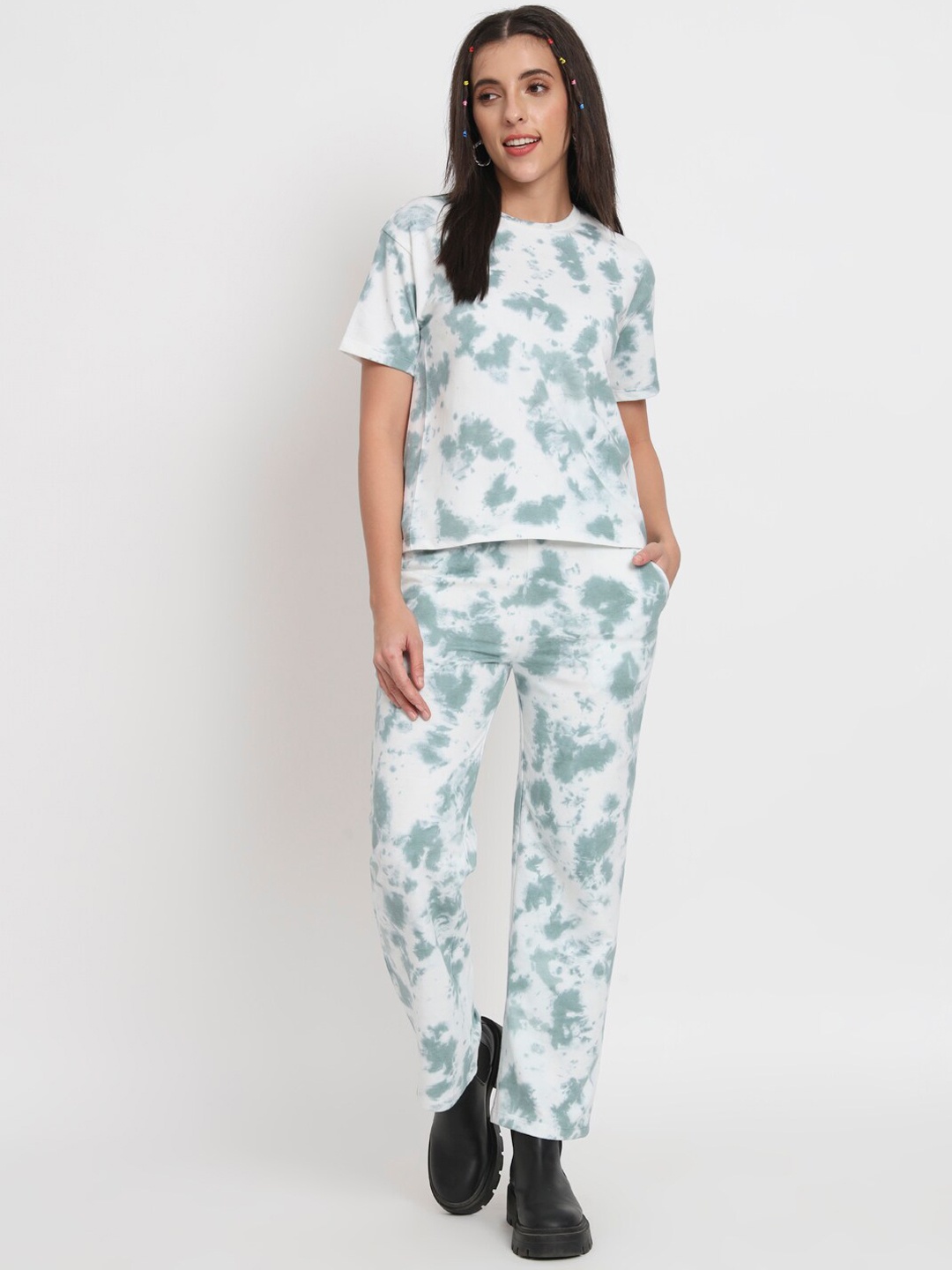 

VividArtsy Tie-Dyed T-shirt & Trousers, Green