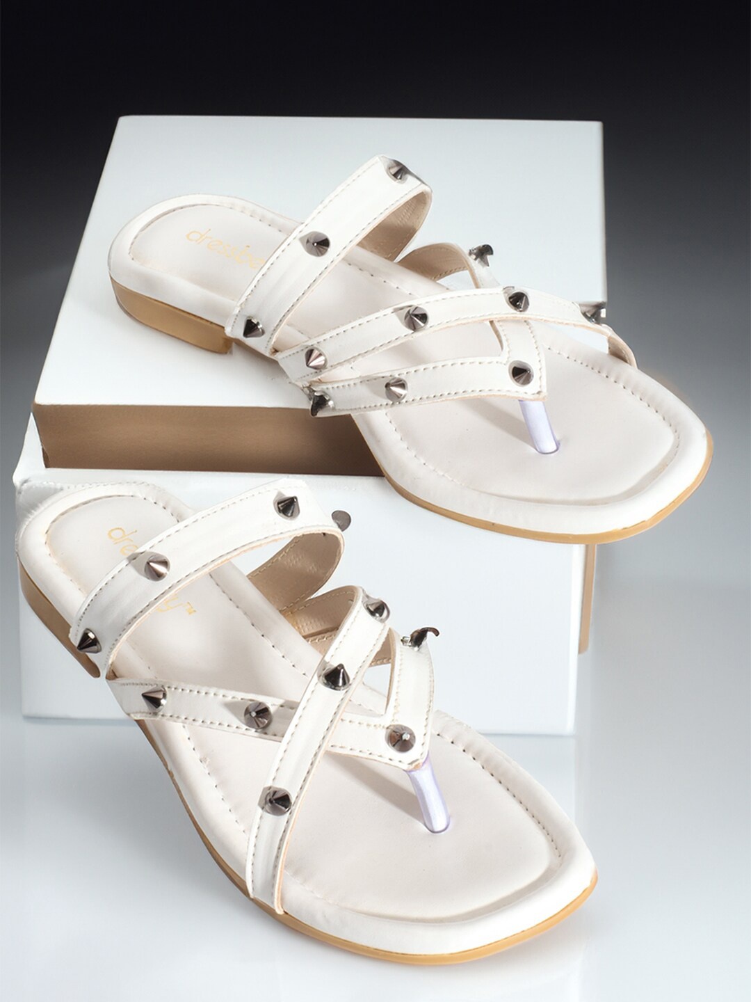 

DressBerry White Embellished Open Toe Flats