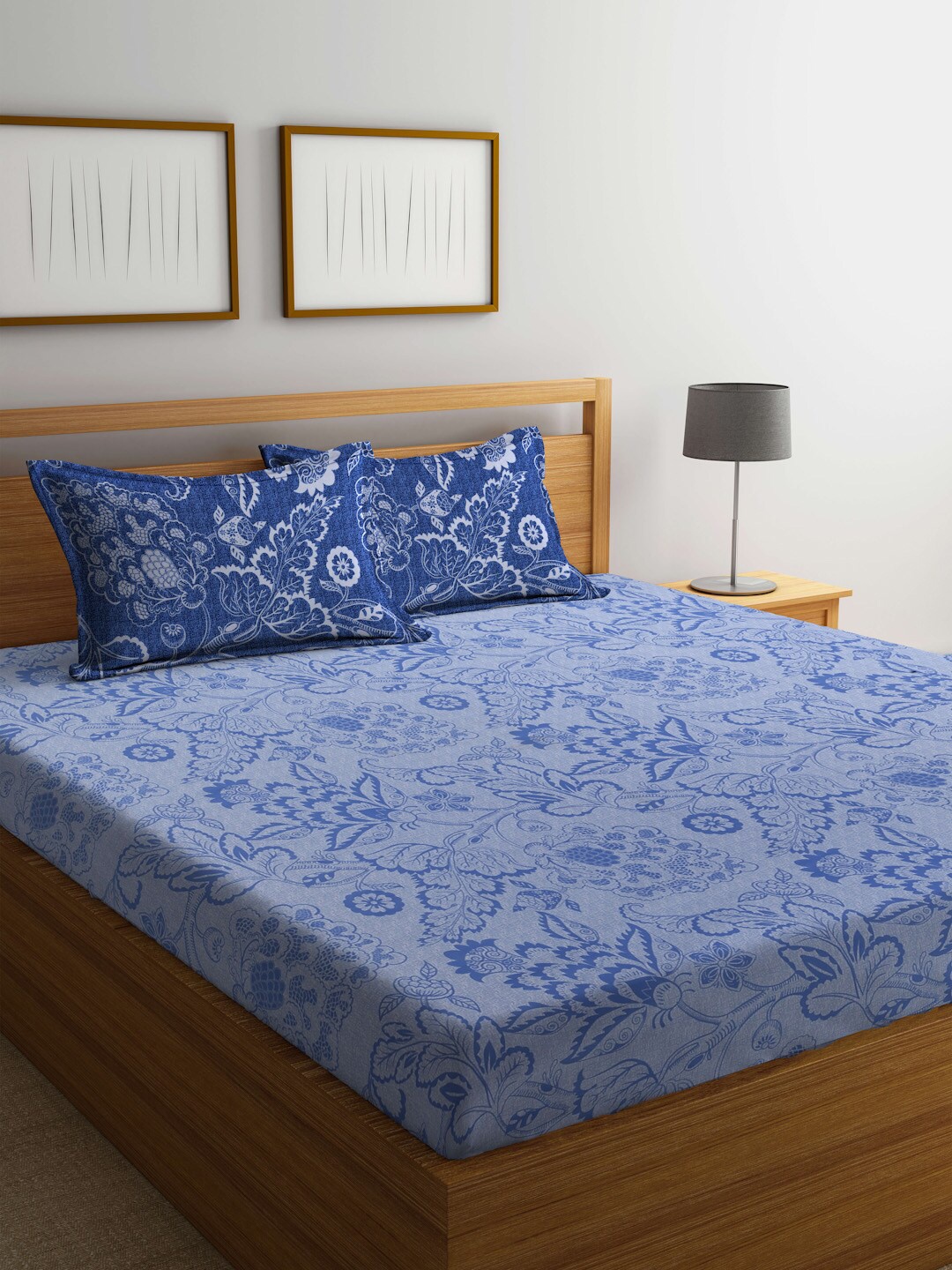 

BOMBAY DYEING Blue Ethnic Motifs Cotton 210 TC King Bedsheet With 2 Pillow Covers