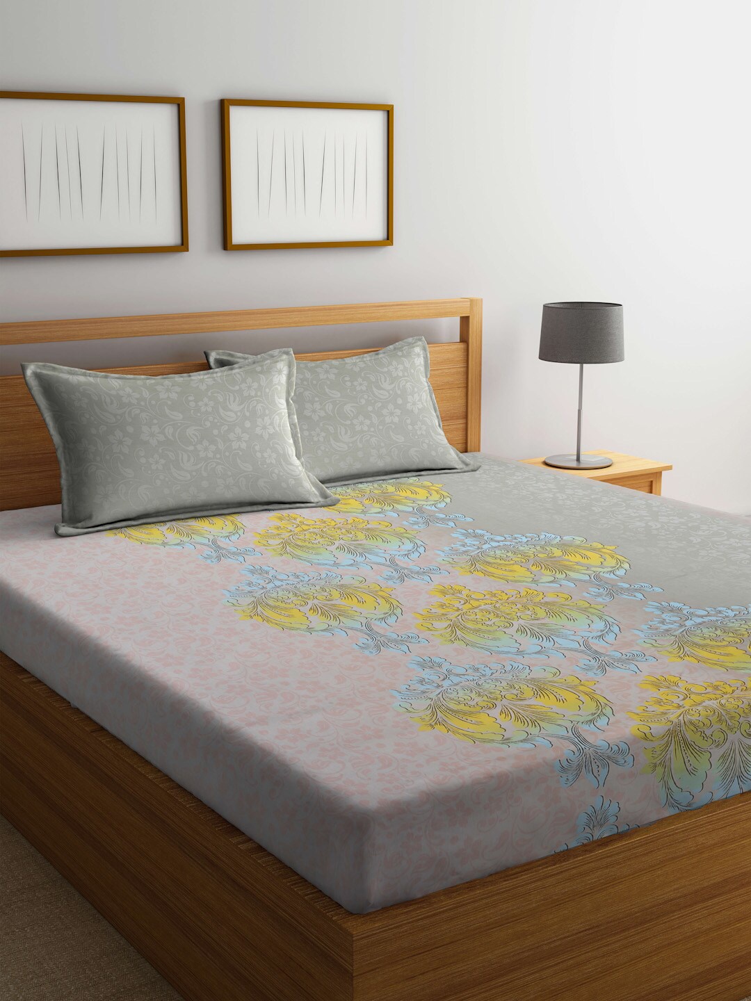 

BOMBAY DYEING Grey & Yellow Ethnic Motifs Cotton 210 TC King Bedsheet With 2 Pillow Covers