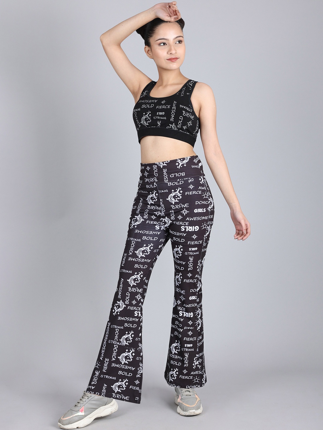 

DChica Printed Sports Bra & Flared Trousers Tracksuit, Black