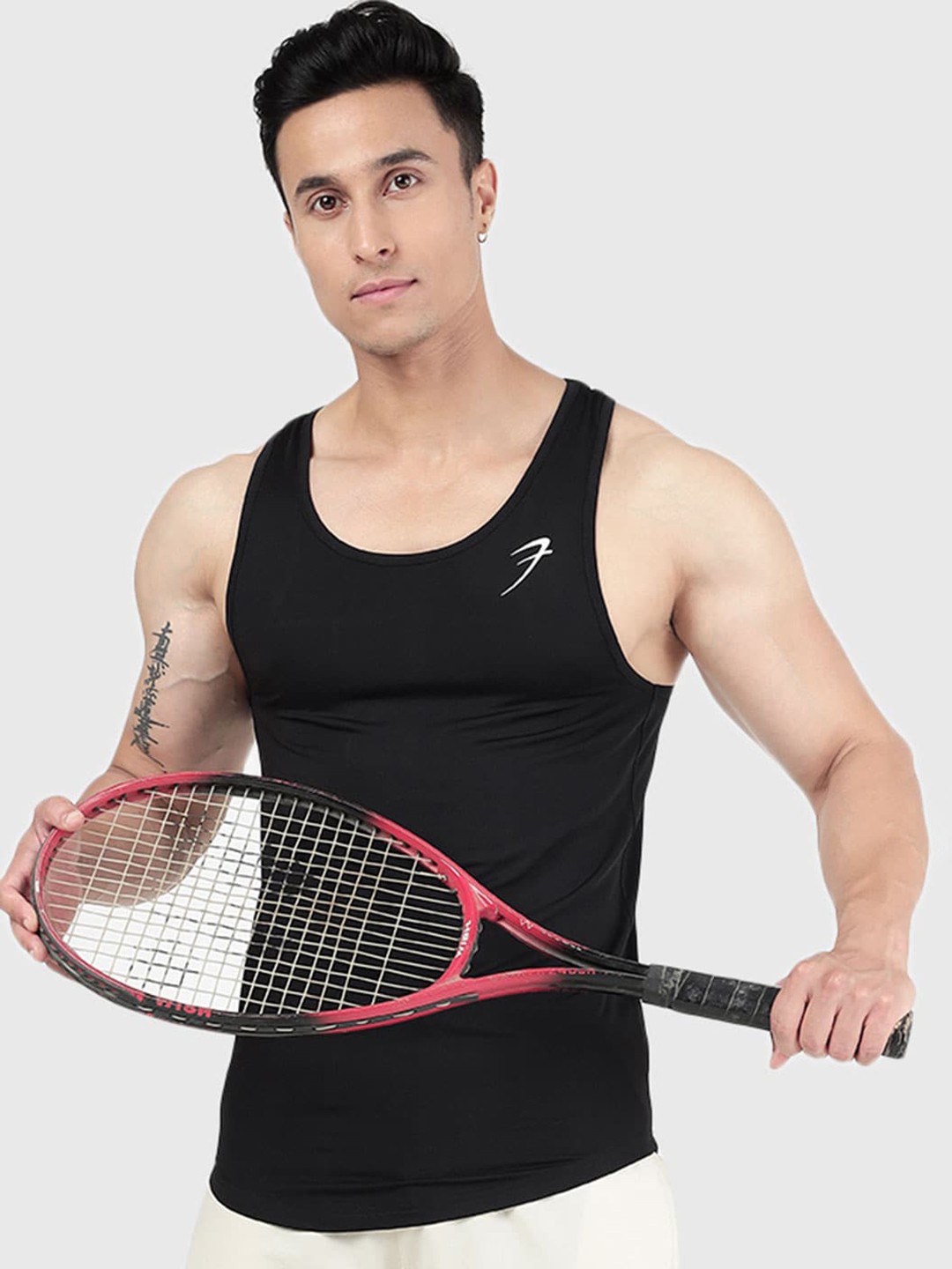 

FUAARK Scoop Neck Sleeveless Sports Gym Vest, Black
