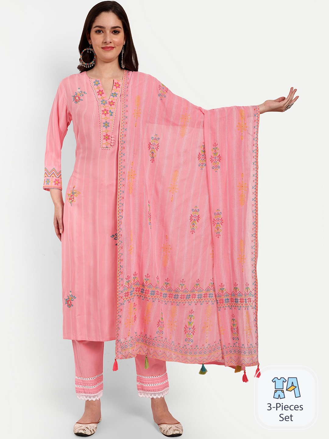 

KAVITA GUPTA Floral Embroidered Regular Kurta With Palazzos & Dupatta, Peach