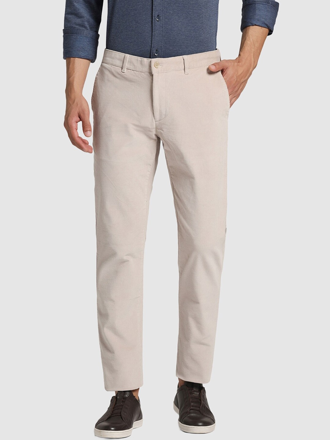 

Blackberrys Men Slim Fit Chinos, Beige