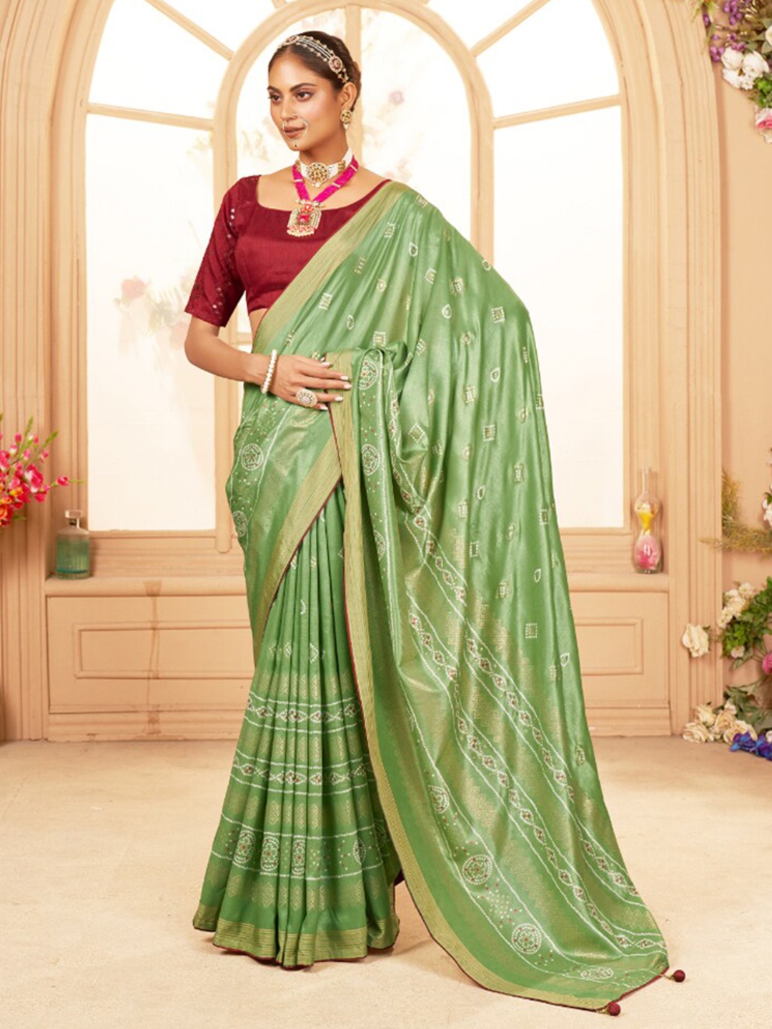 

Mitera Bandhani Printed Zari Silk Cotton Saree, Green