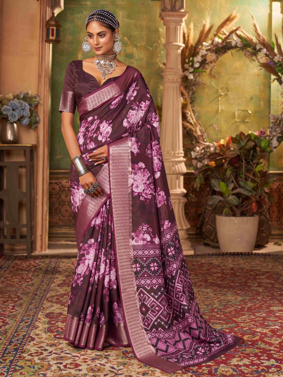 

Mitera Floral Printed Zari Silk Cotton Saree, Magenta