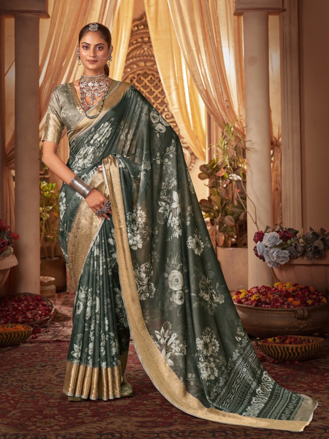 

Mitera Floral Printed Zari Silk Cotton Saree, Charcoal