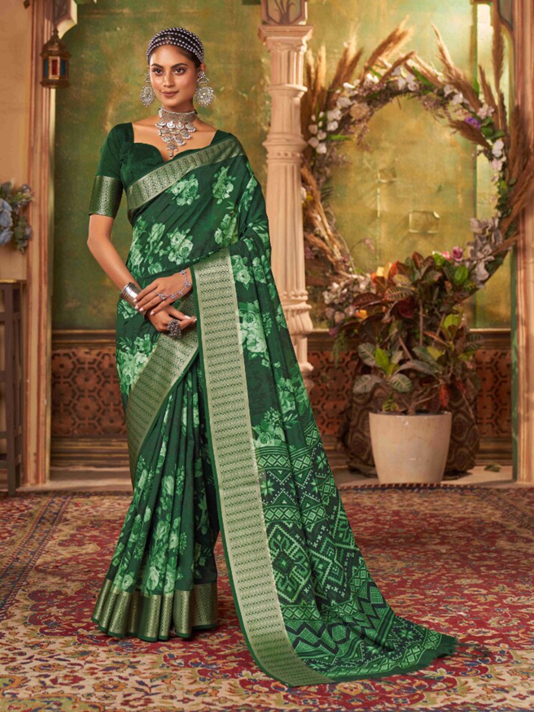 

Mitera Floral Printed Zari Silk Cotton Saree, Green