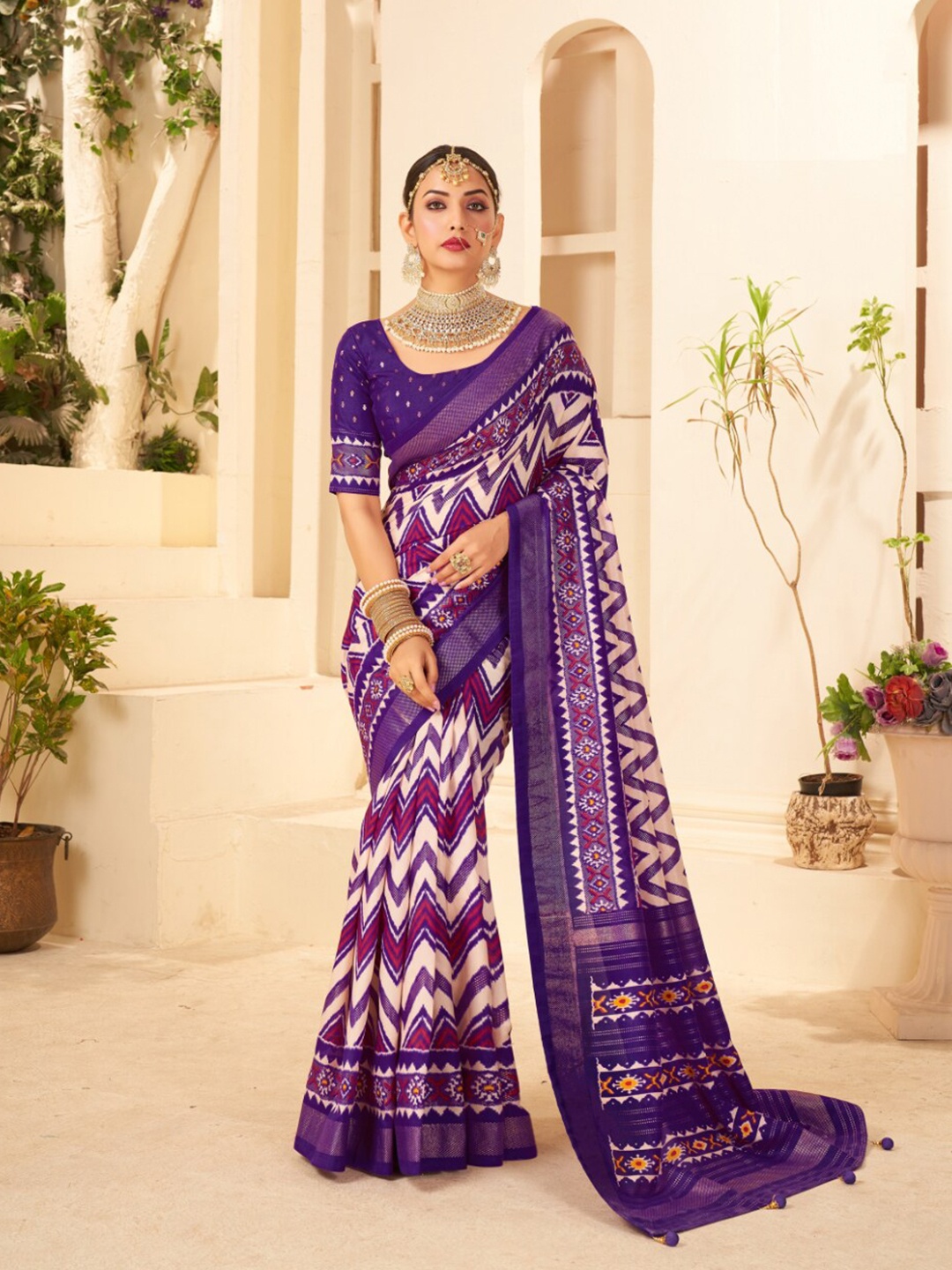

Mitera Geometric Printed Zari Silk Cotton Saree, Purple