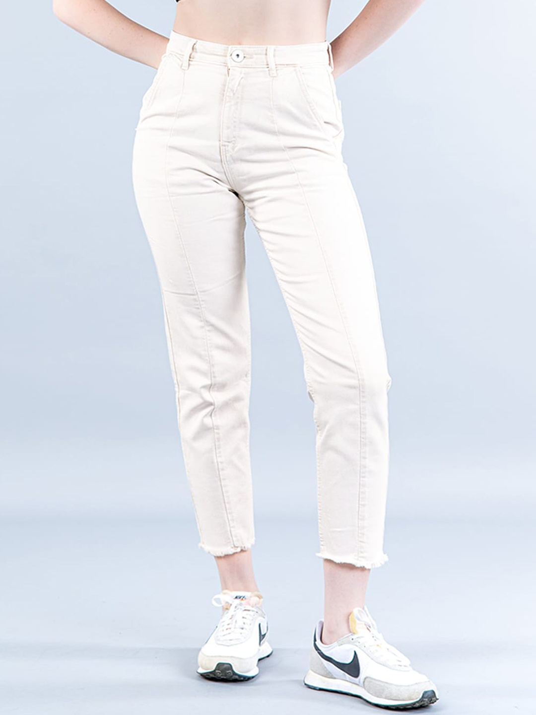 

Tistabene Women Comfort Frayed Stretchable Jeans, Na