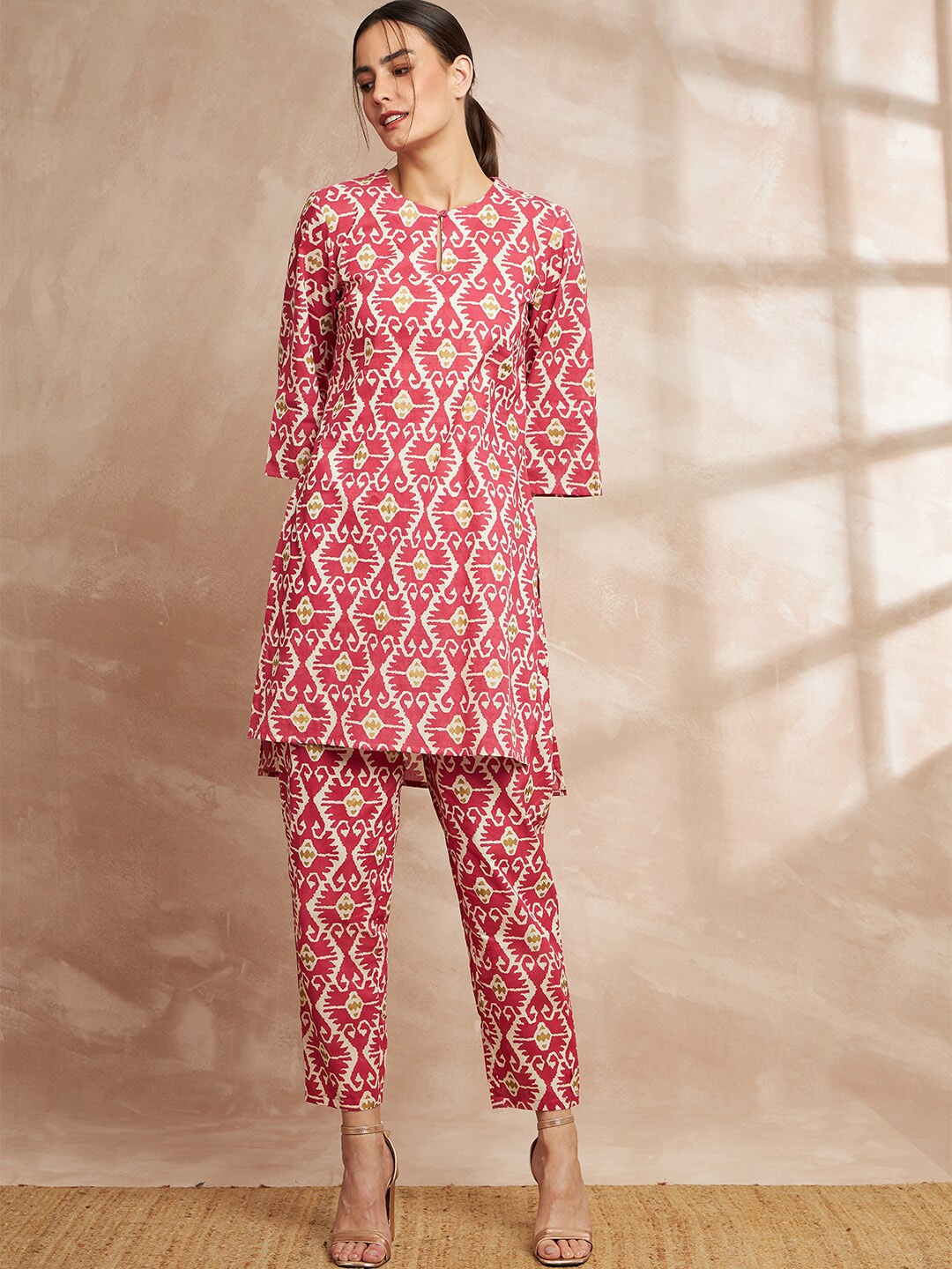 

all about you Ethnic Motifs Printed Keyhole Neck High Low Pure Cotton Kurta with Trousers, Pink