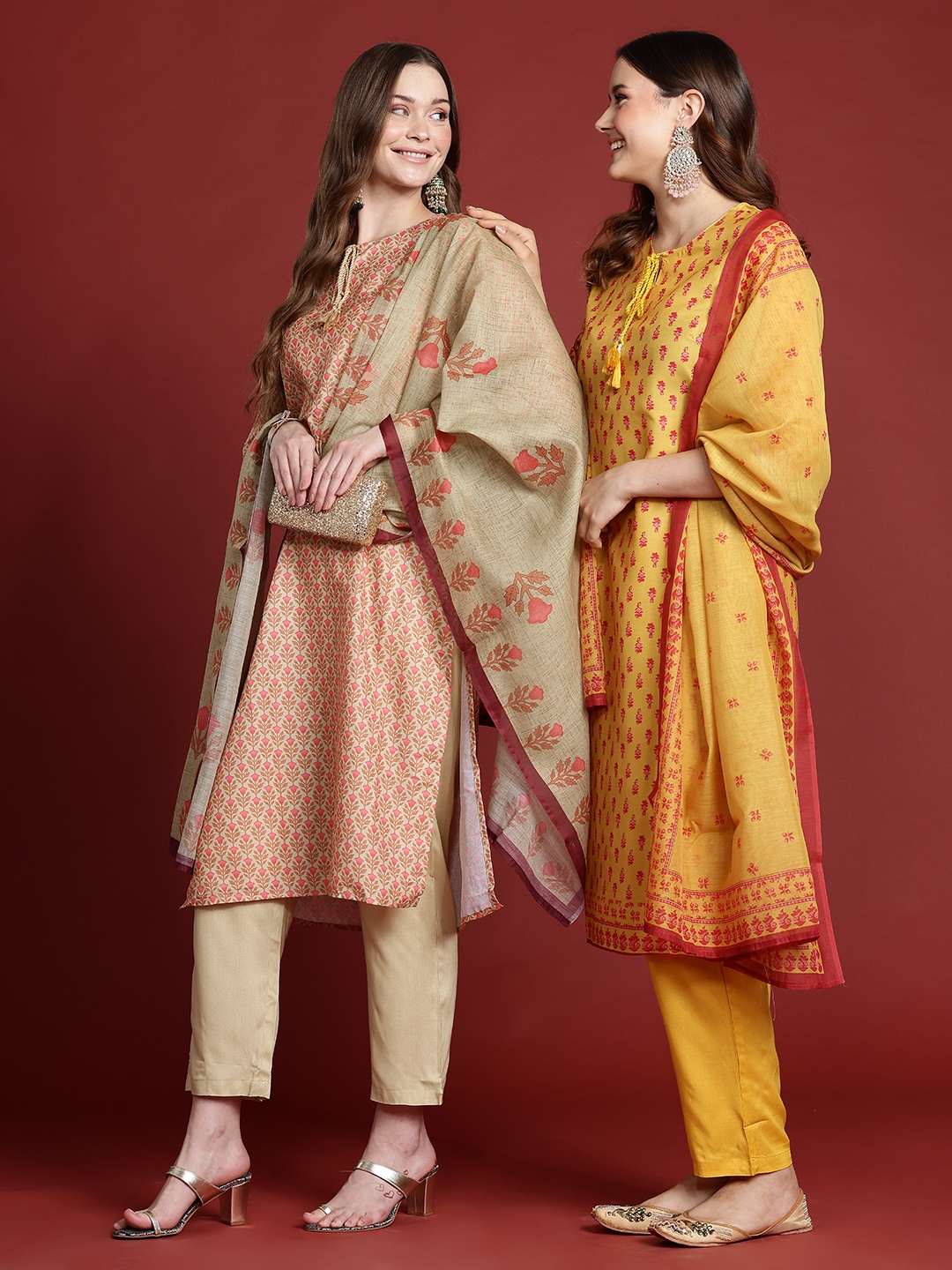 

Anouk Women Floral Printed Kurta with Trousers & Dupatta, Beige