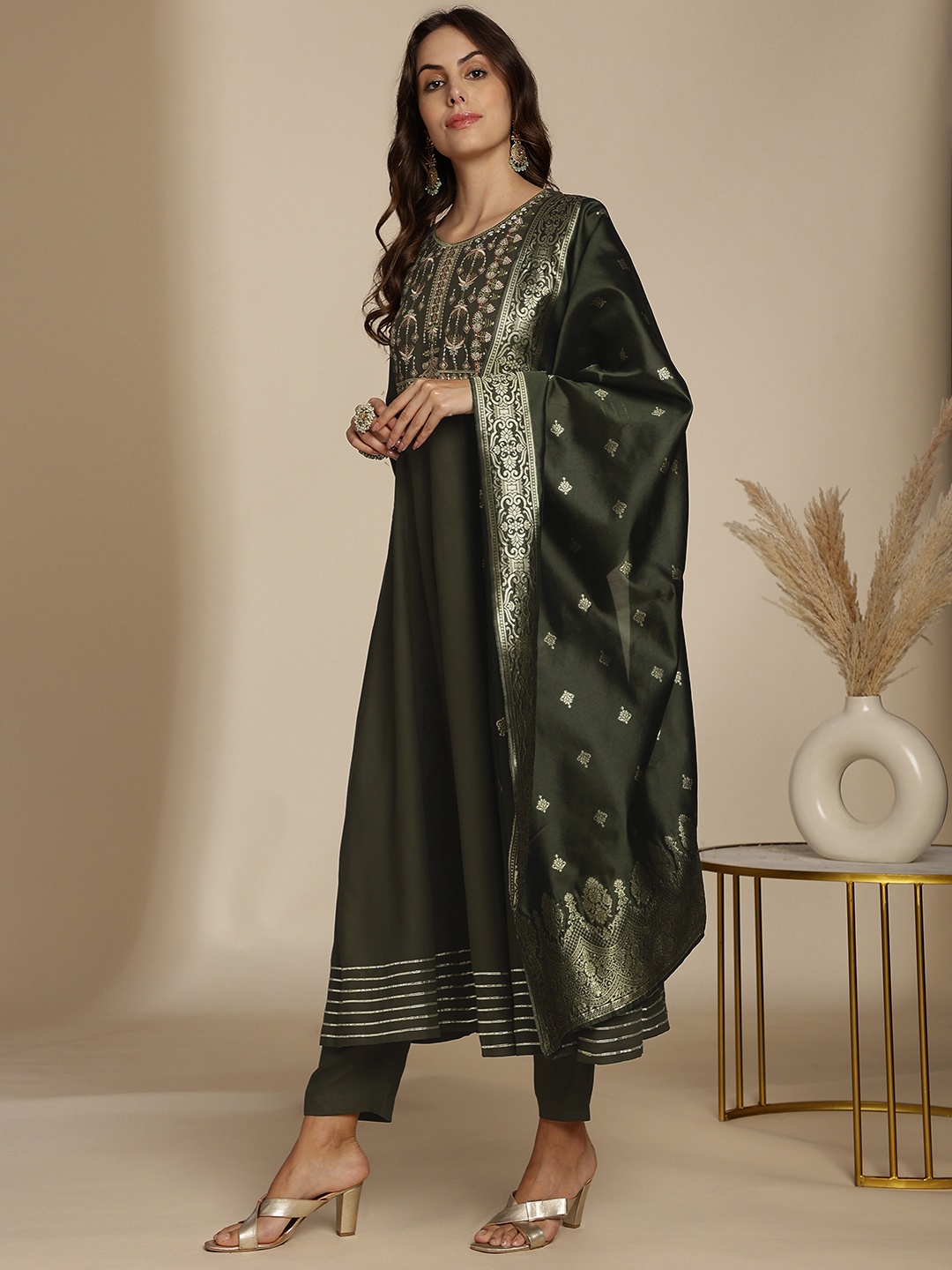 

Anouk Women Floral Embroidered Kurta with Trousers & Dupatta, Black