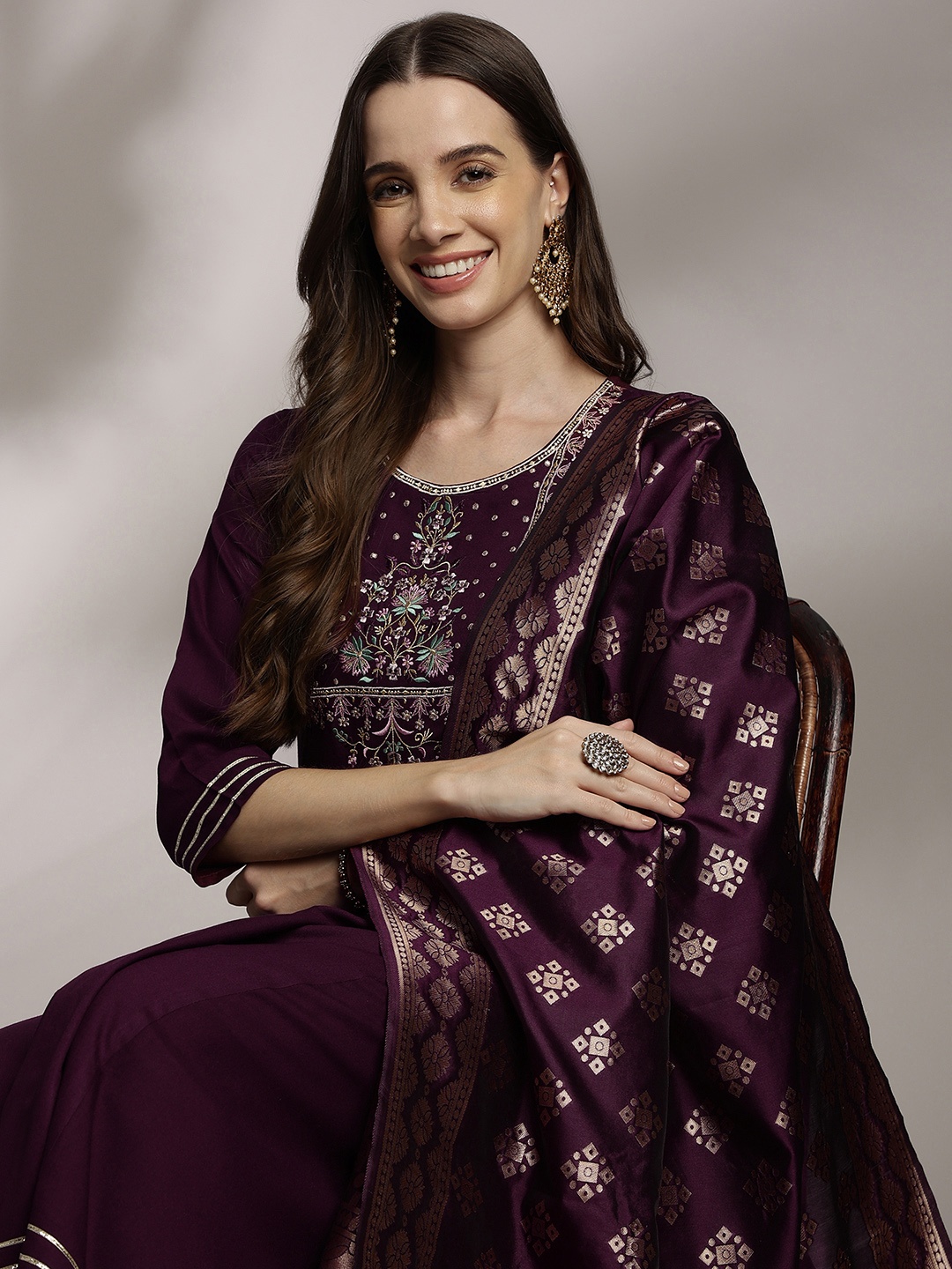 

Anouk Women Floral Embroidered Kurta with Trousers & Dupatta, Burgundy