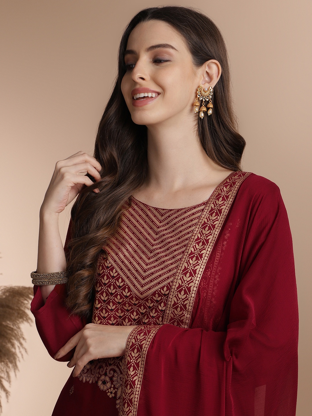 

Anouk Printed Kurta with Trousers & Dupatta, Maroon