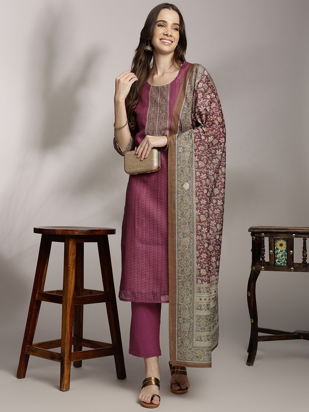 

Anouk Women Ethnic Motifs Printed Kurta with Trousers & Dupatta, Pink