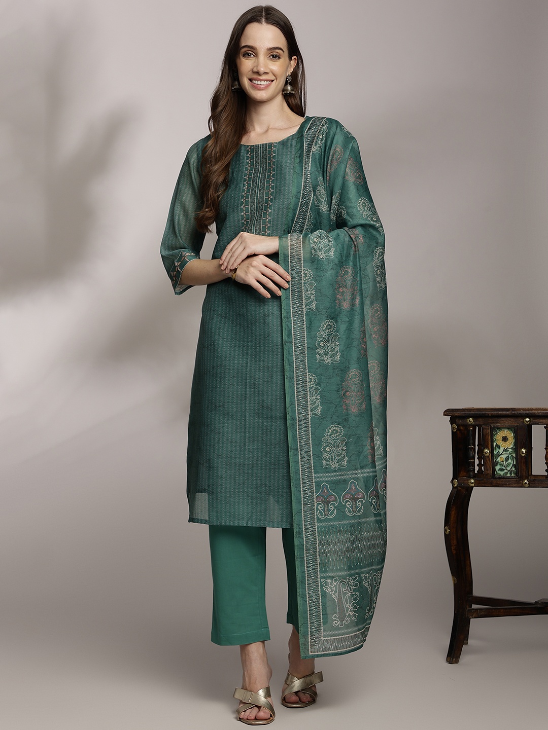 

Anouk Women Printed Kurta with Trousers & Dupatta, Green