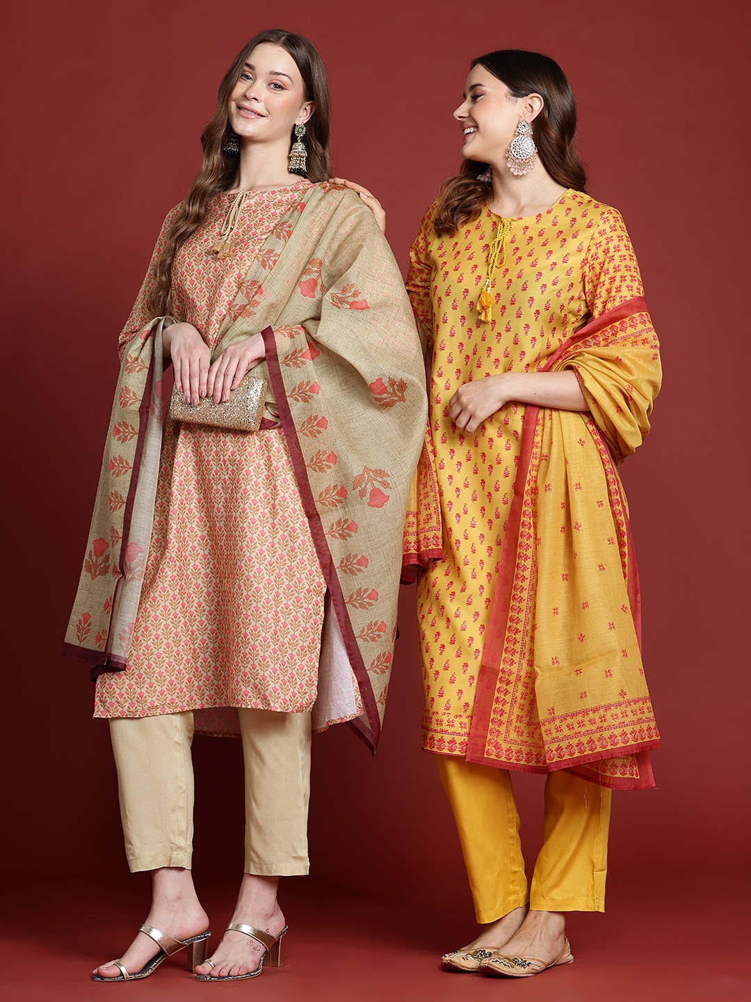 

Anouk Women Floral Printed Kurta with Trousers & Dupatta, Mustard