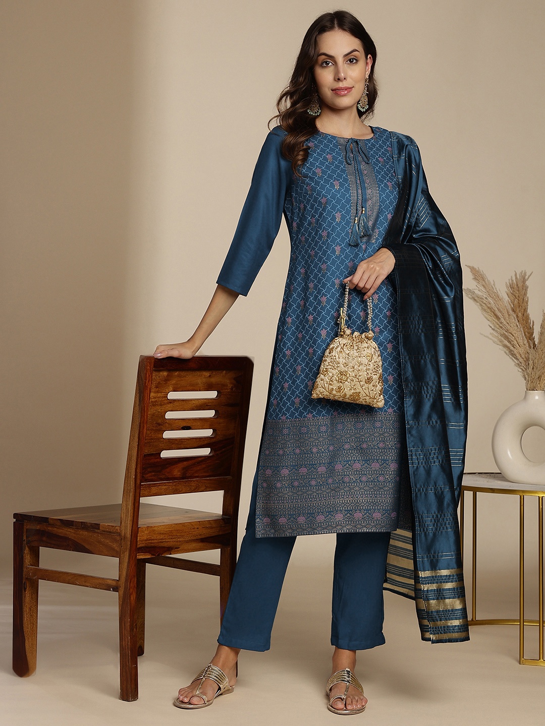 

Anouk Women Ethnic Motifs Printed Regular Kurta with Trousers & With Dupatta, Teal