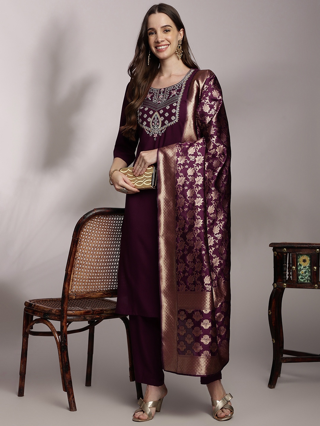 

Anouk Women Ethnic Motifs Embroidered Regular Kurta with Trousers & Dupatta, Burgundy
