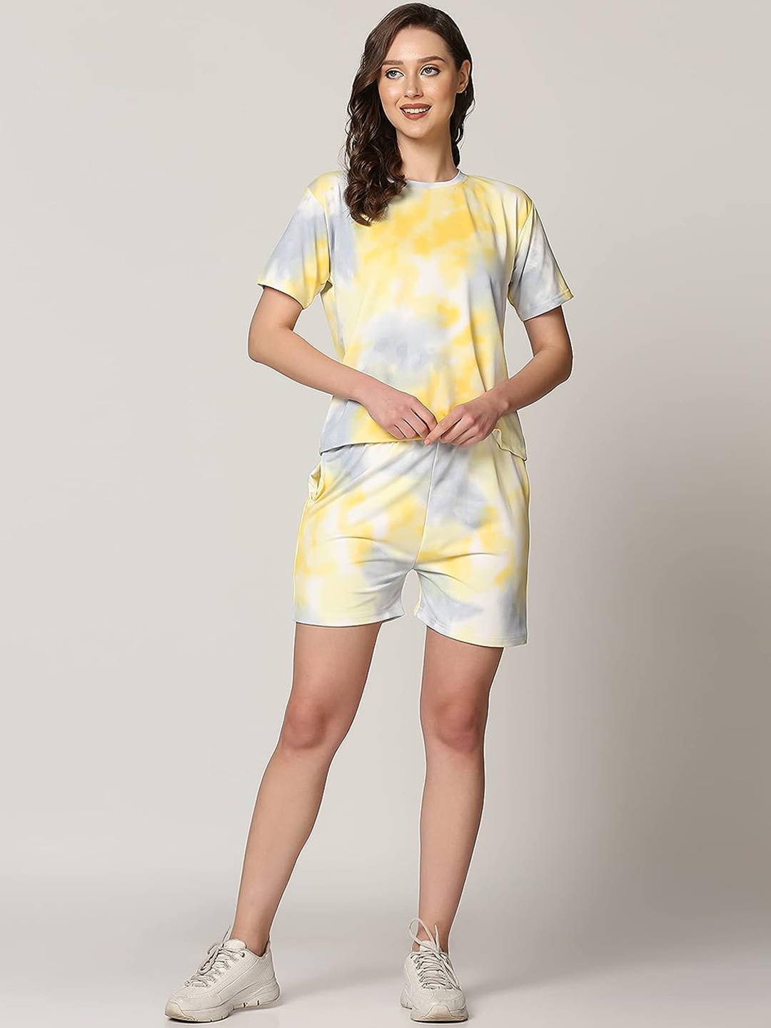 

XPIOX Tie & Dye Printed Night suit, Yellow