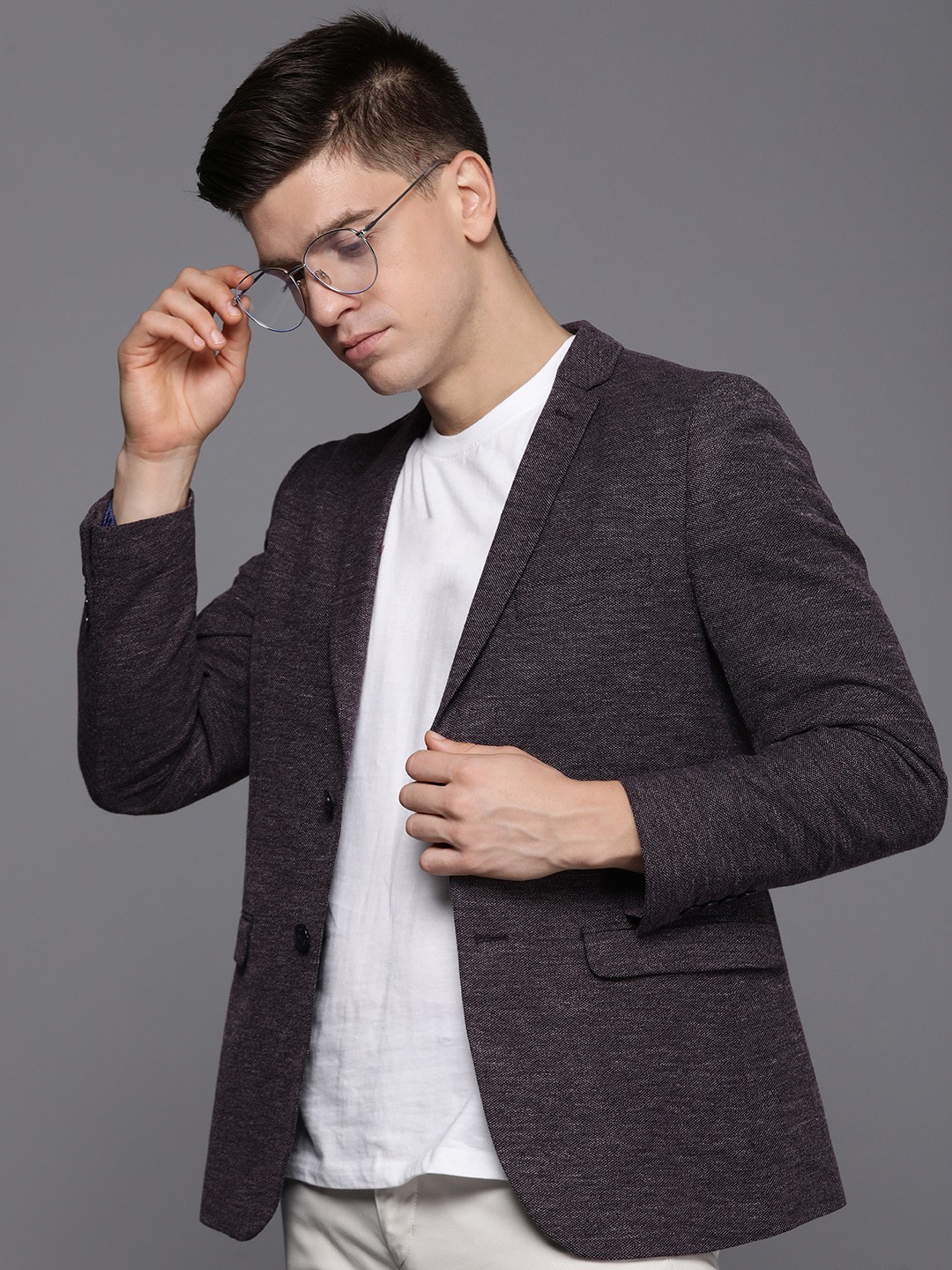 

Louis Philippe Sport Pure Cotton Super Slim Fit Single-Breasted Semiformal Blazers, Burgundy