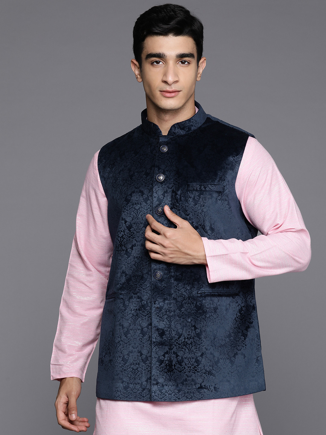 

Manu Self Design Mandarin Collar Nehru Jacket, Navy blue