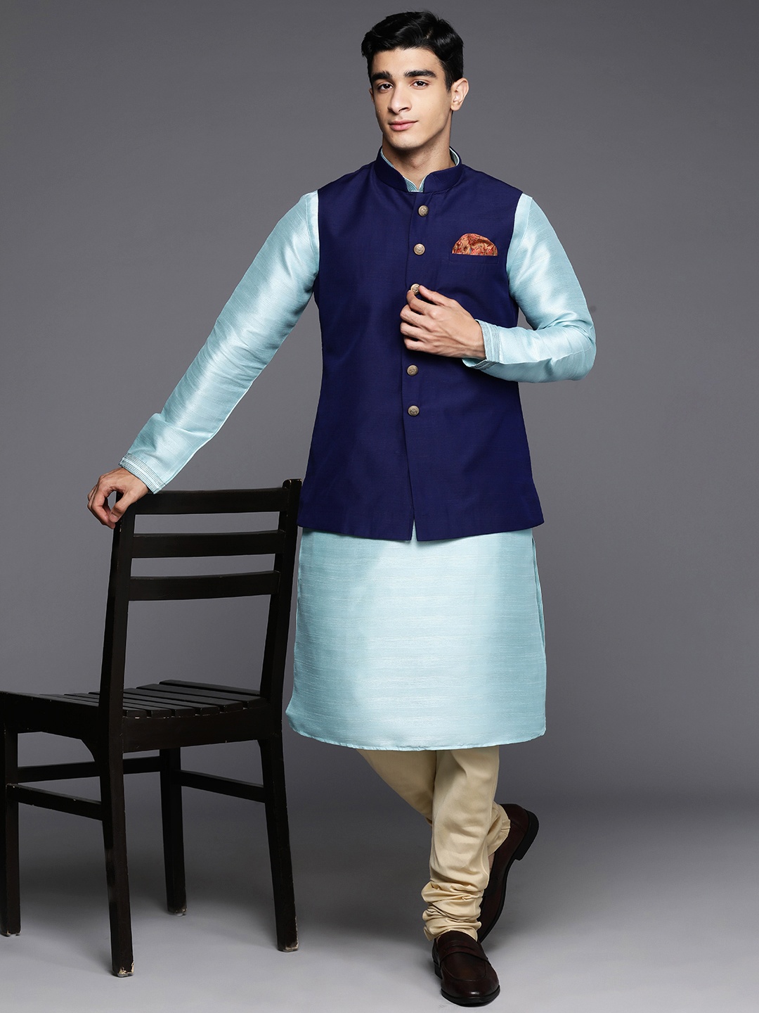 

Manu Men Solid Art Silk Kurta with Pyjamas & Jacket, Blue